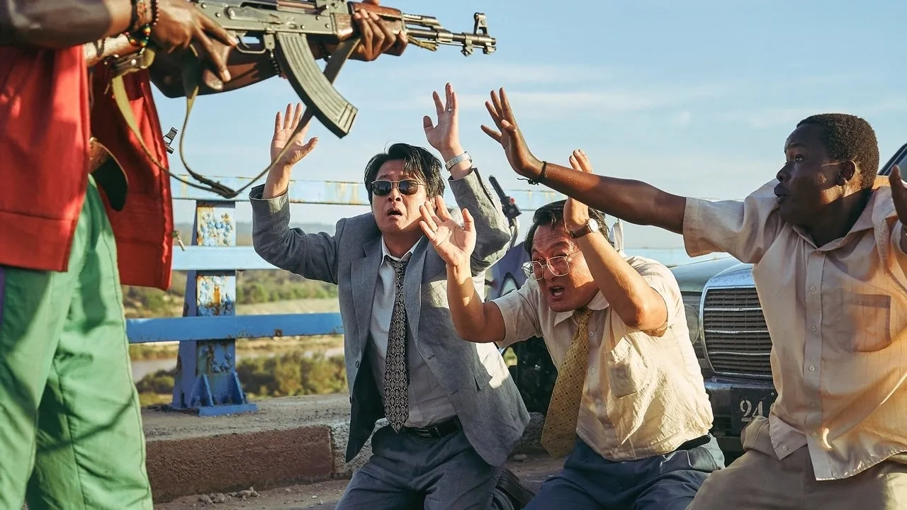 فیلم فرار از موگادیشو (Escape from Mogadishu 2021)