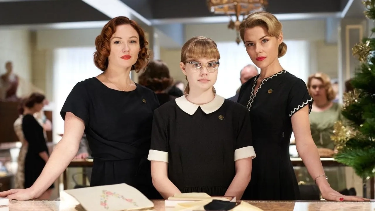 فیلم خانم های سیاه پوش (Ladies in Black 2018)