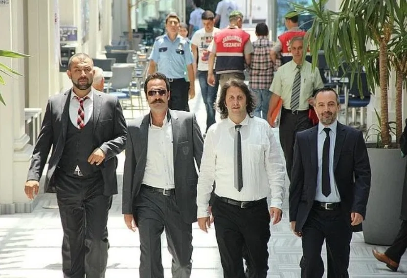 فیلم رقص با شغال ها 2 (Dance with the Jackals 2 - 2012)