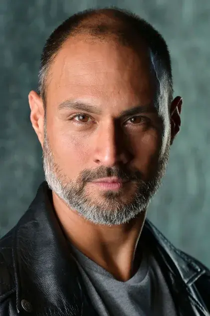 عمر مغل