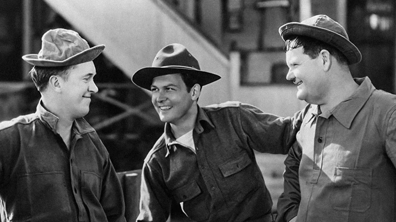 فیلم لورل و هاردی : زحمتت رو کم کن (Pack Up Your Troubles 1932)