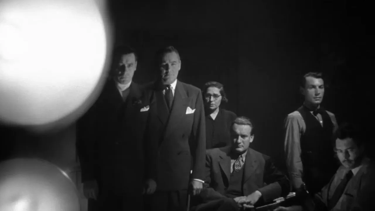 فیلم خبرنگار خارجی (Foreign Correspondent 1940)