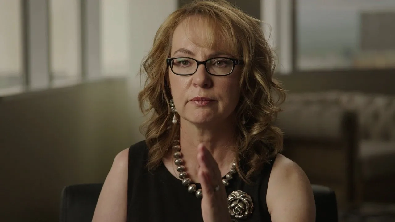 مستند گبی گیفوردز عقب‌نشینی نمی‌کند (Gabby Giffords Won't Back Down 2022)