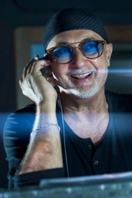 انزو آوولیو