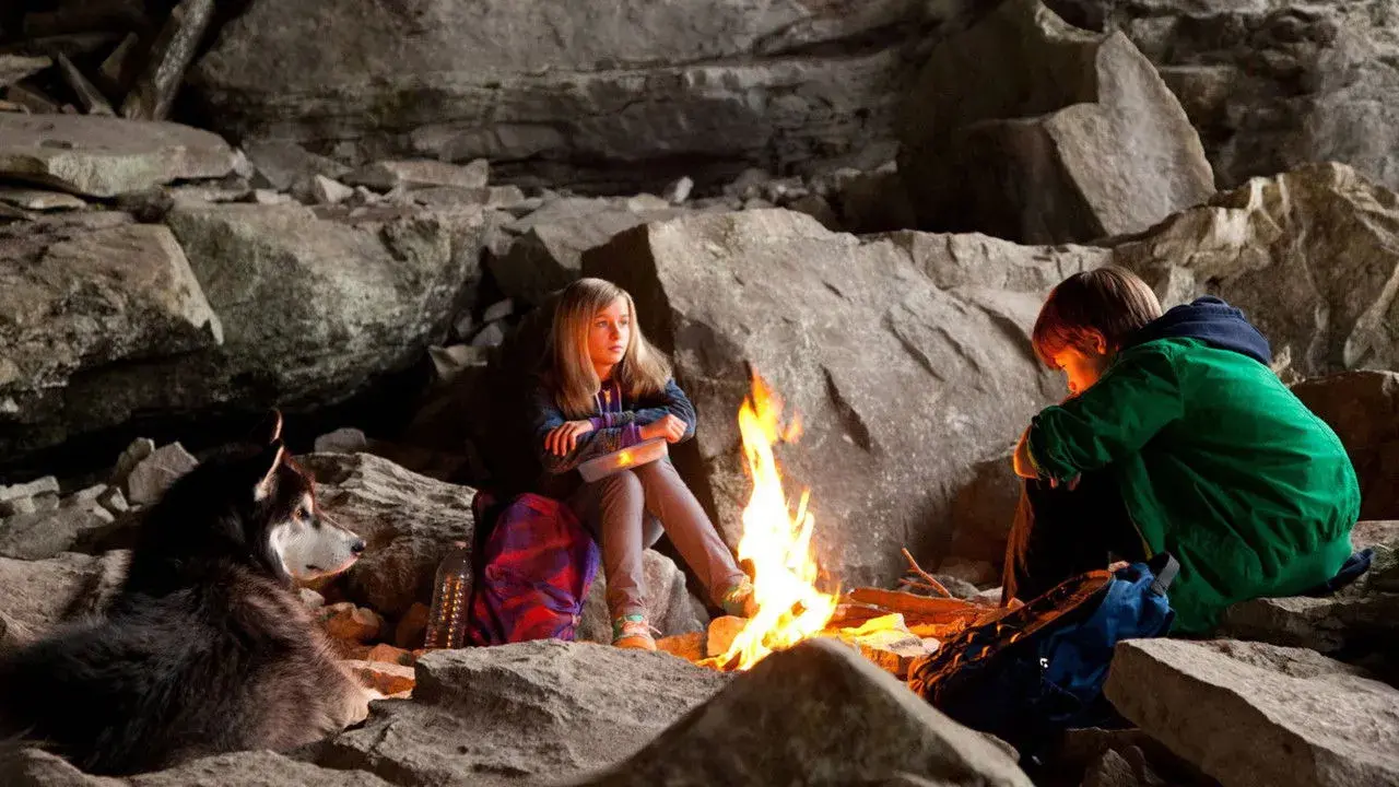 فیلم نبرد با طبیعت (Against the Wild 2013)