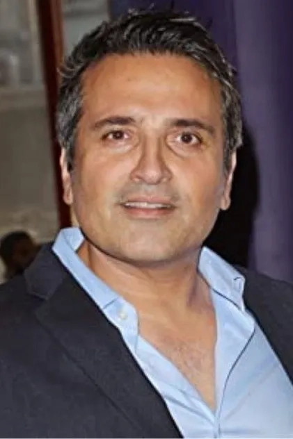 آدریان عسکریه
