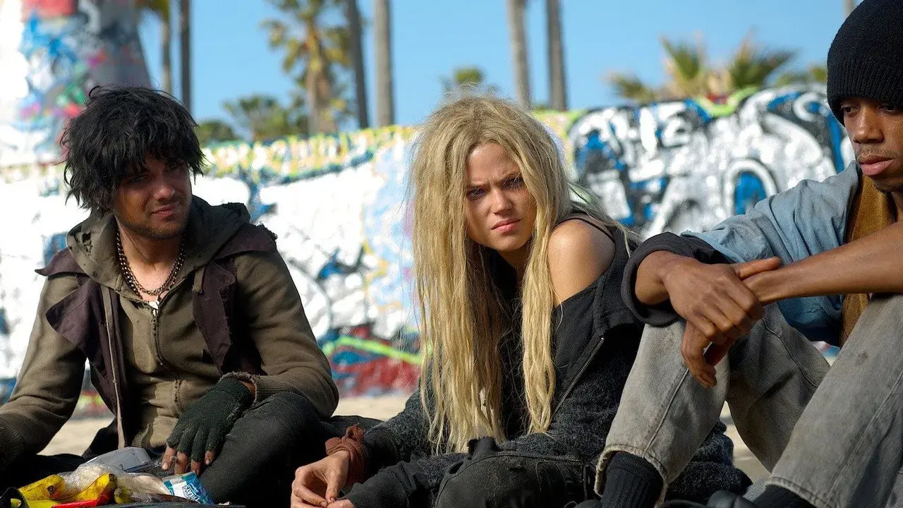 فیلم اسکوترها (Squatters 2014)