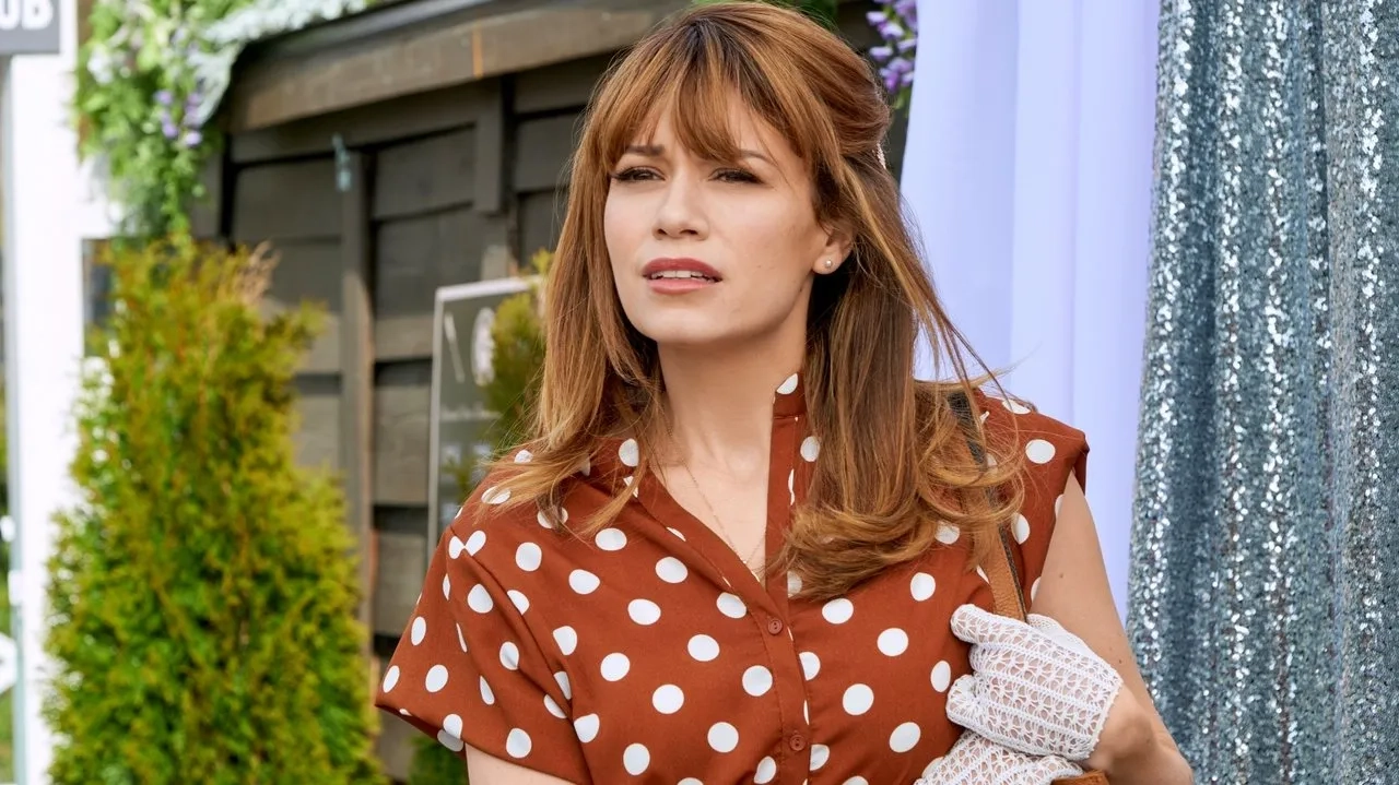 فیلم پر شده با عشق (Bottled with Love 2019)