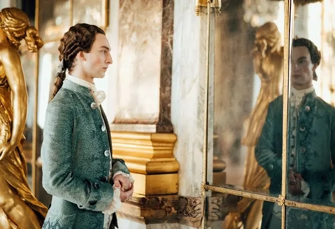 سریال ماری آنتوانت (Marie Antoinette 2022)