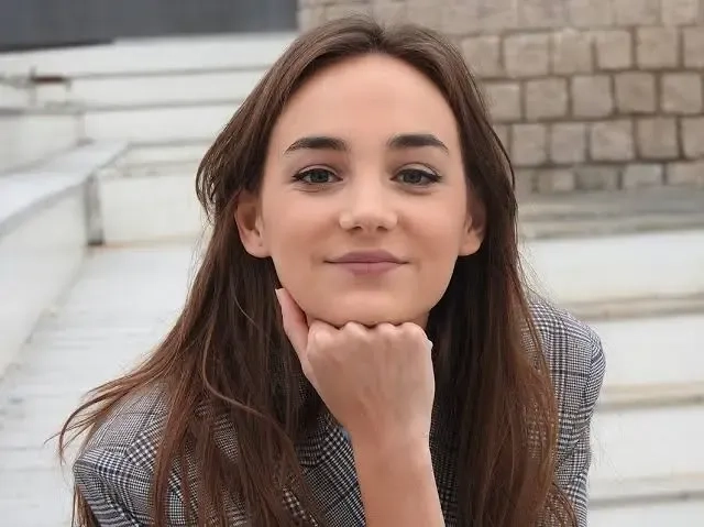 آنا تومنو