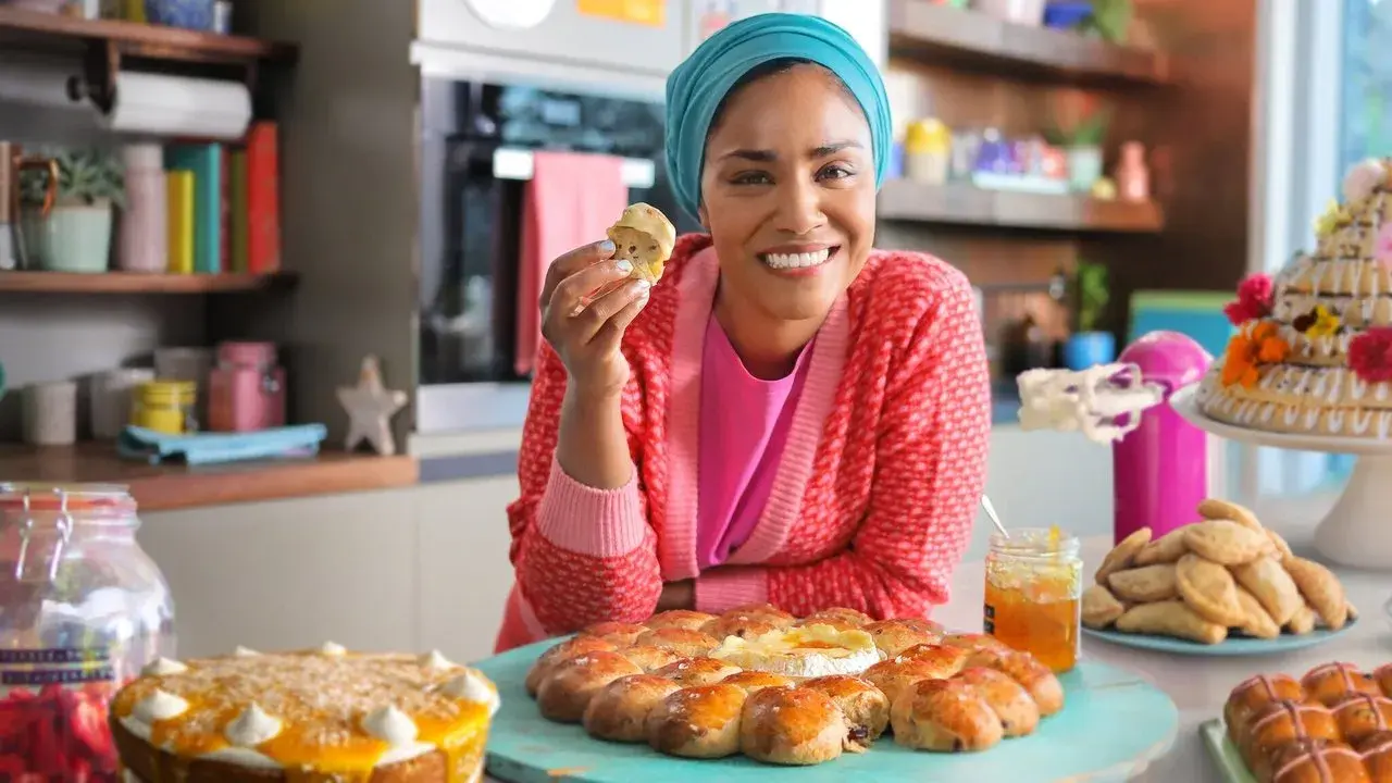 مستند سریالی شیرینی‌های نادیا (Nadiya Bakes 2020)
