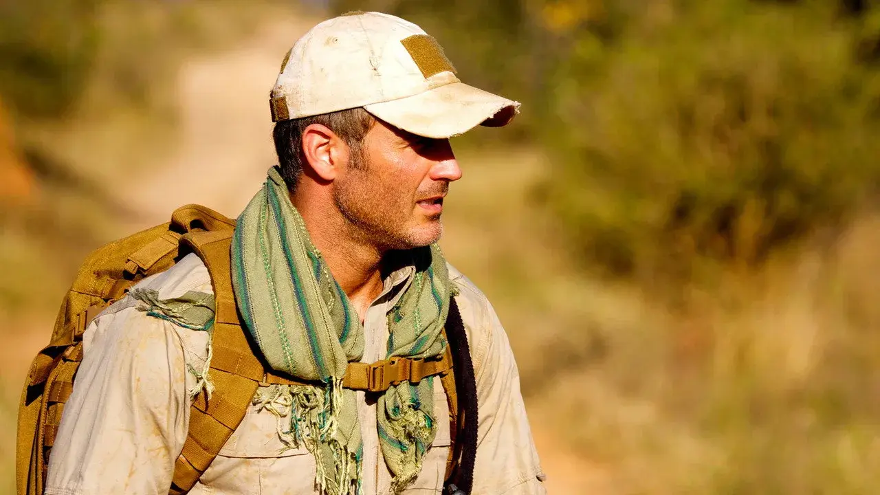 مستند سریالی شکار انسان (Manhunt 2014-2015)