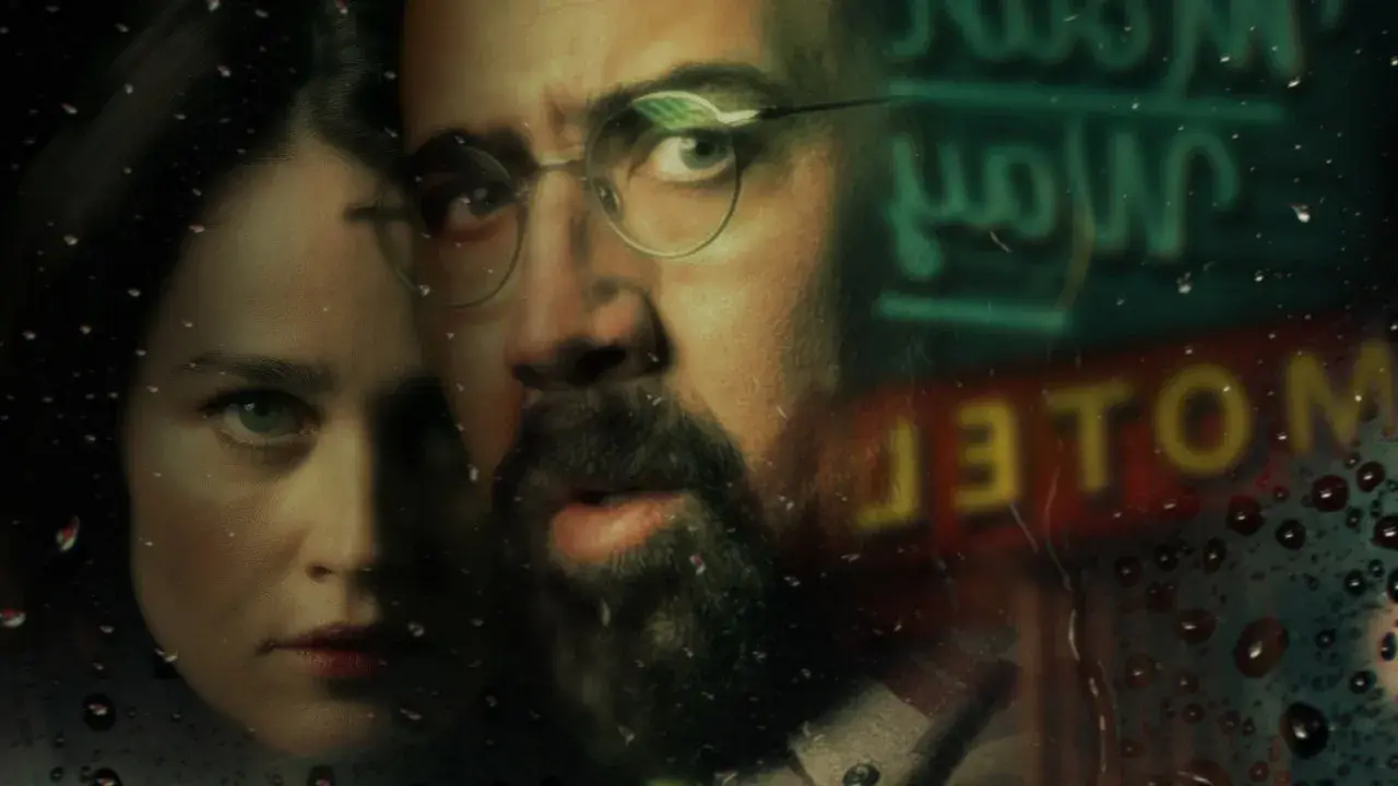 فیلم به آینه نگاه کن