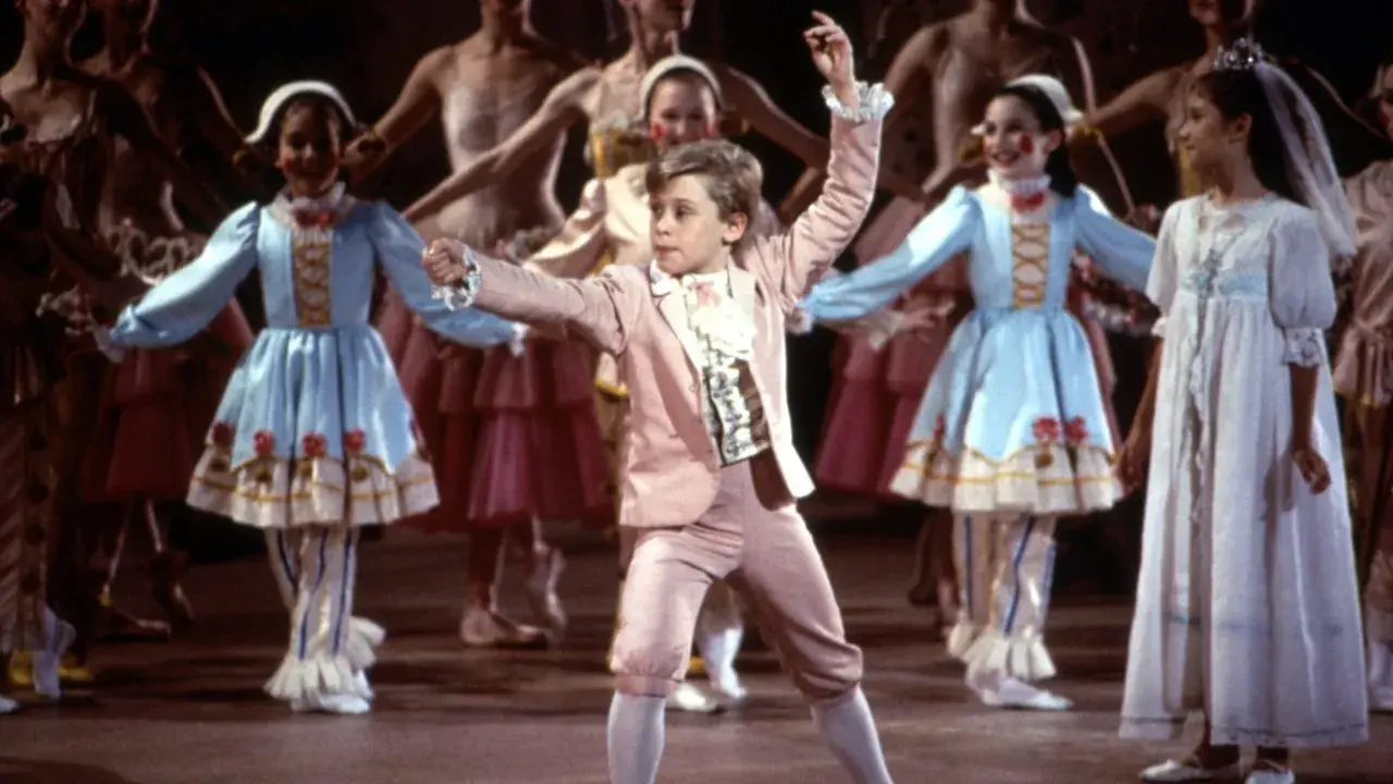 فیلم فندق شکن (The Nutcracker 1991)