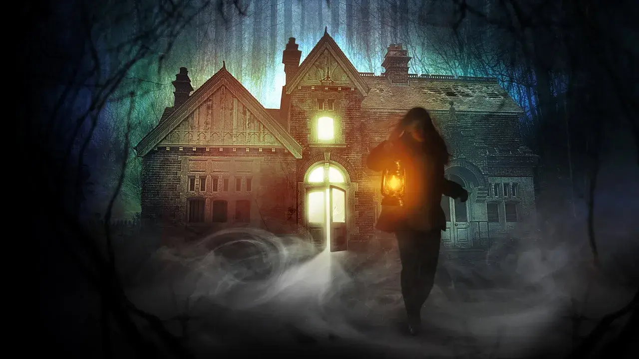  فیلم دهکده ای در جنگل (The Village in the Woods 2019)