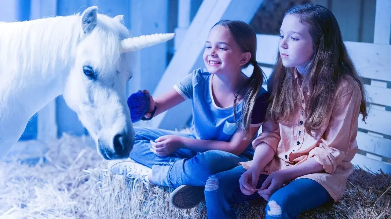 فیلم تک شاخ آرزویت را برآورده می کند (Wish Upon a Unicorn 2020)