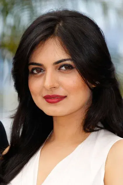 نیهاریکا سینگ