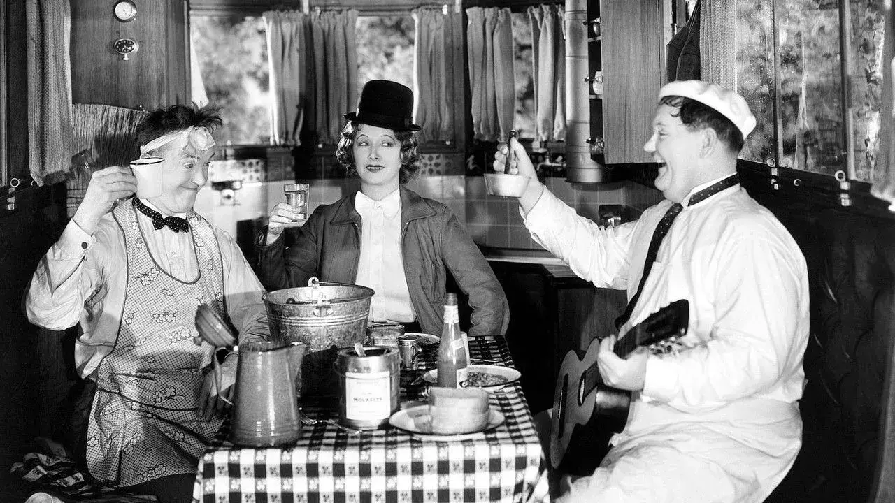 فیلم لورل و هاردی: کوهستان (Them Thar Hills 1934)
