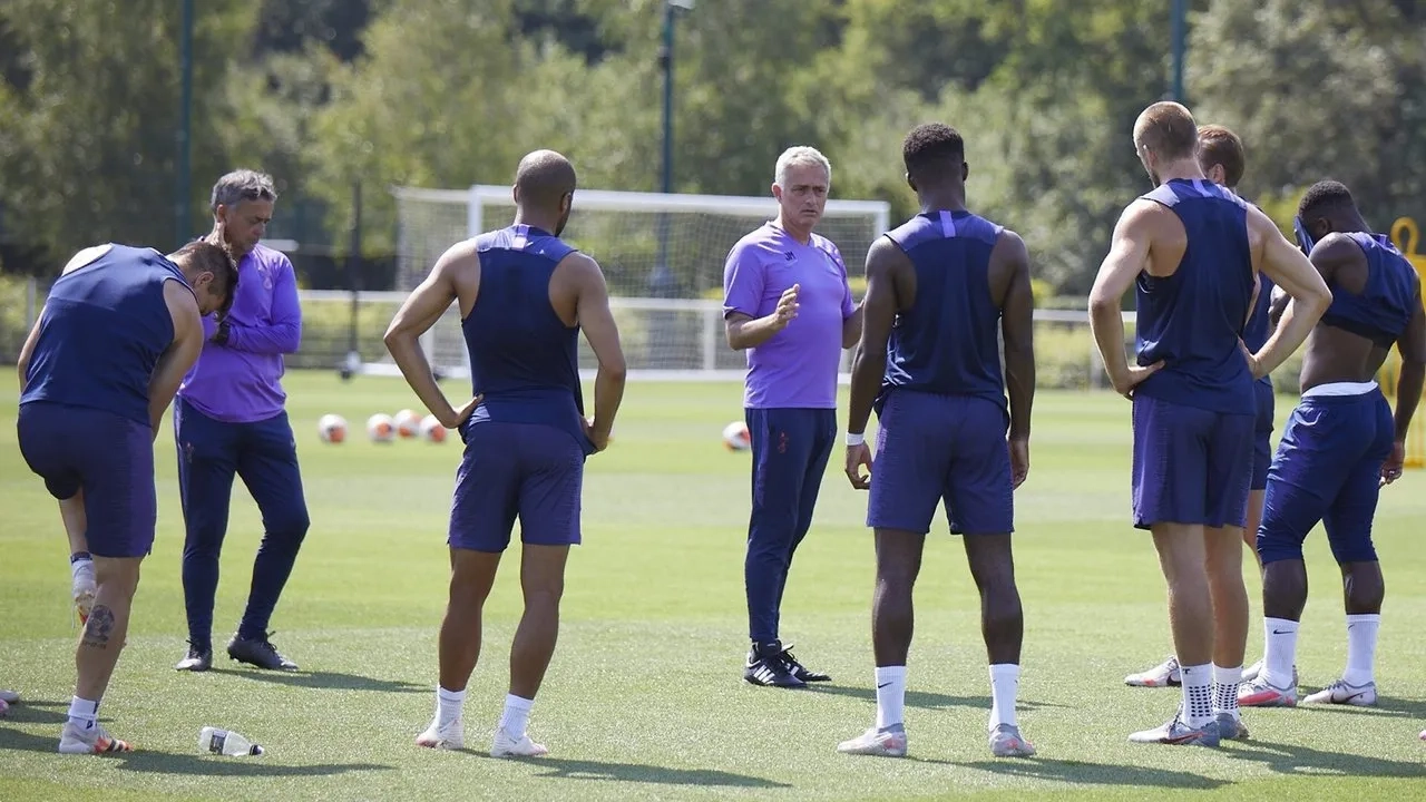 مستند همه یا هیچ: تاتنهام هاتسپر (All or Nothing: Tottenham Hotspur 2020)