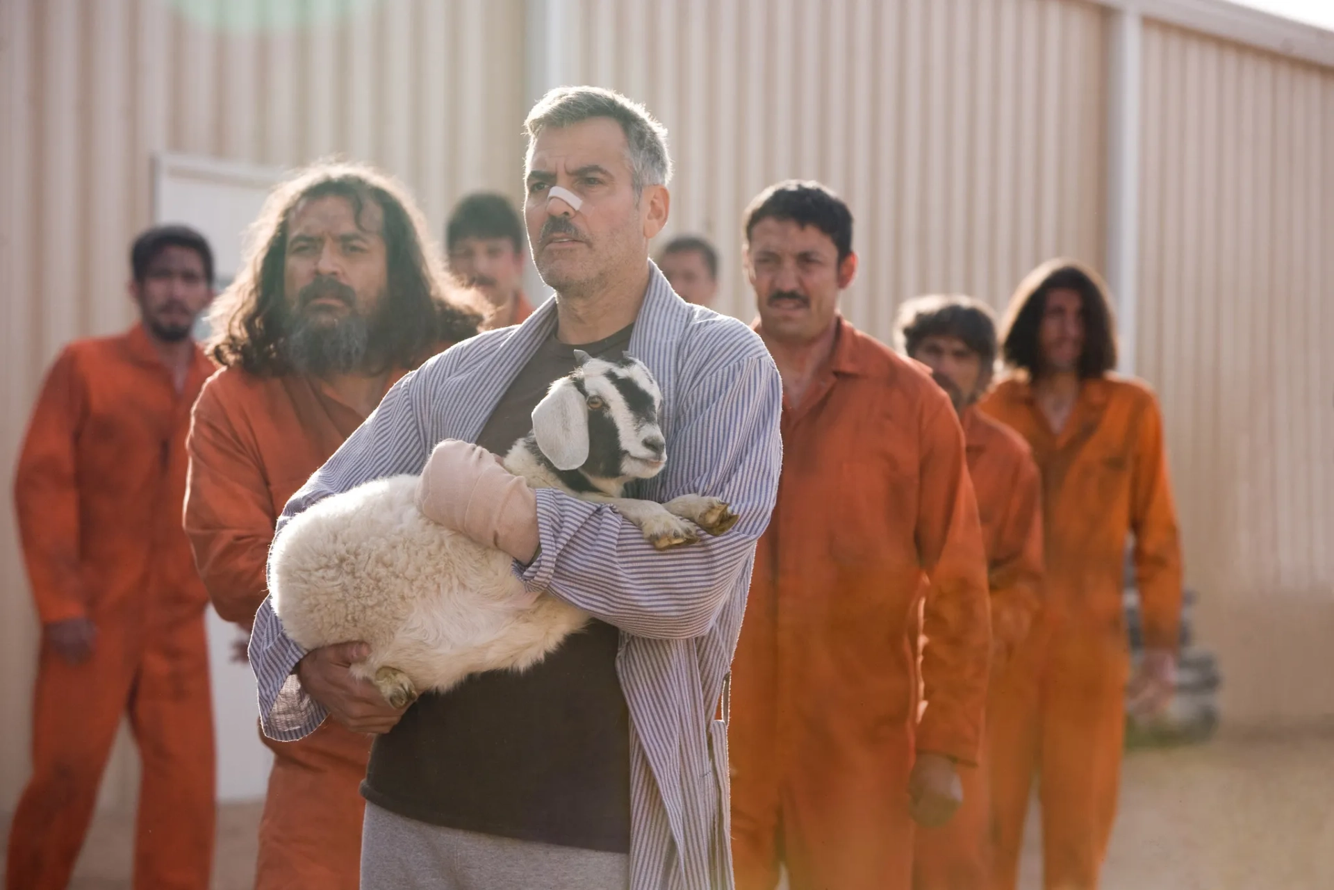 فیلم مردانی که به بزها خیره می‌شوند (The Men Who Stare at Goats 2009)