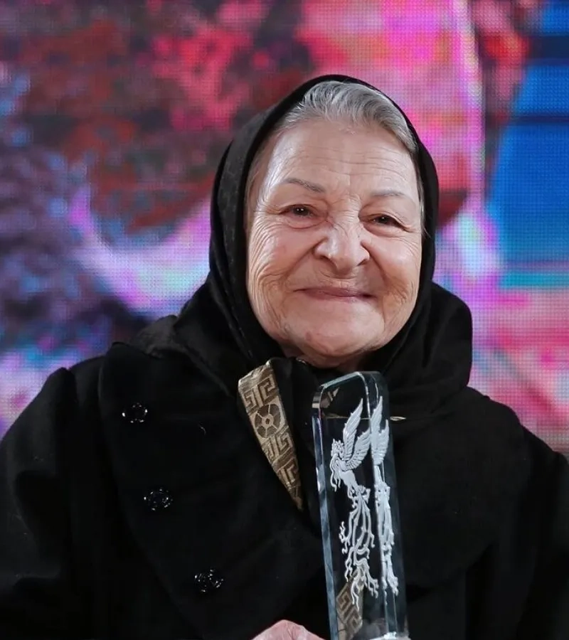 پاسخ قابل تأمل آزیتا لاچینی درباره مفهوم زندگی