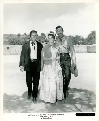 شجاعان 1958