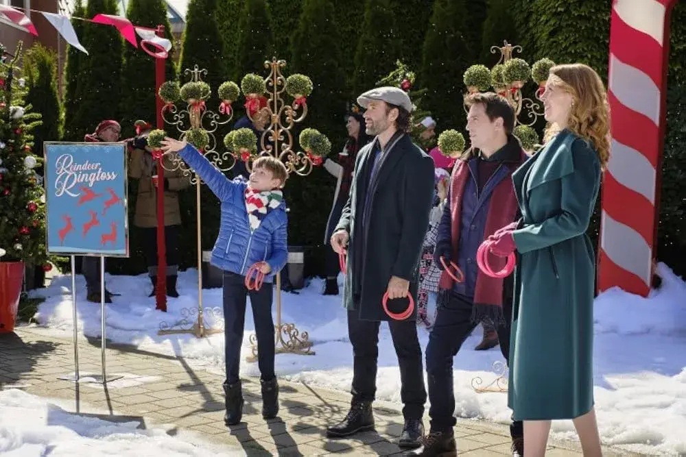 فیلم بسته سفارشی کریسمس (Deliver by Christmas 2020)