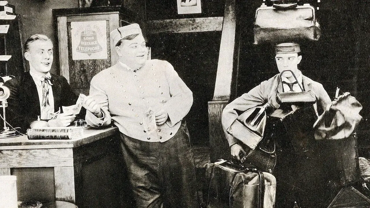 فیلم پادو (The Bell Boy 1918)