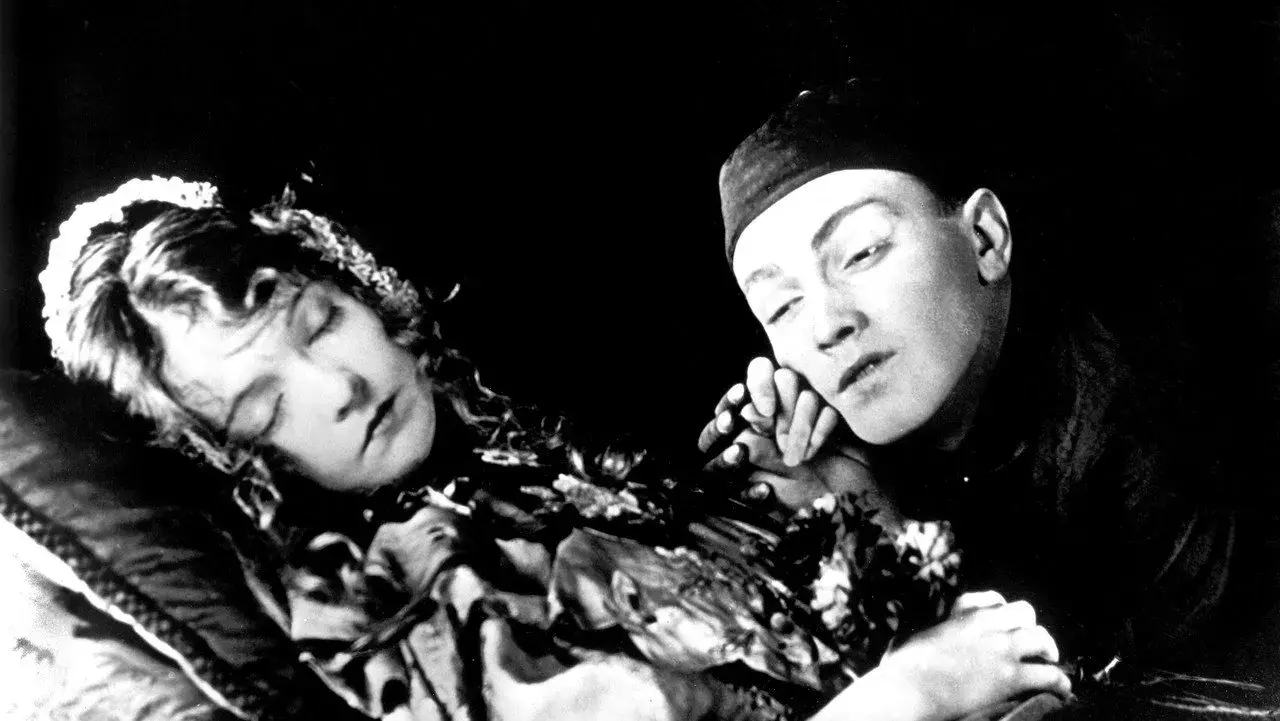 فیلم شکوفه های پرپر (Broken Blossoms 1919)
