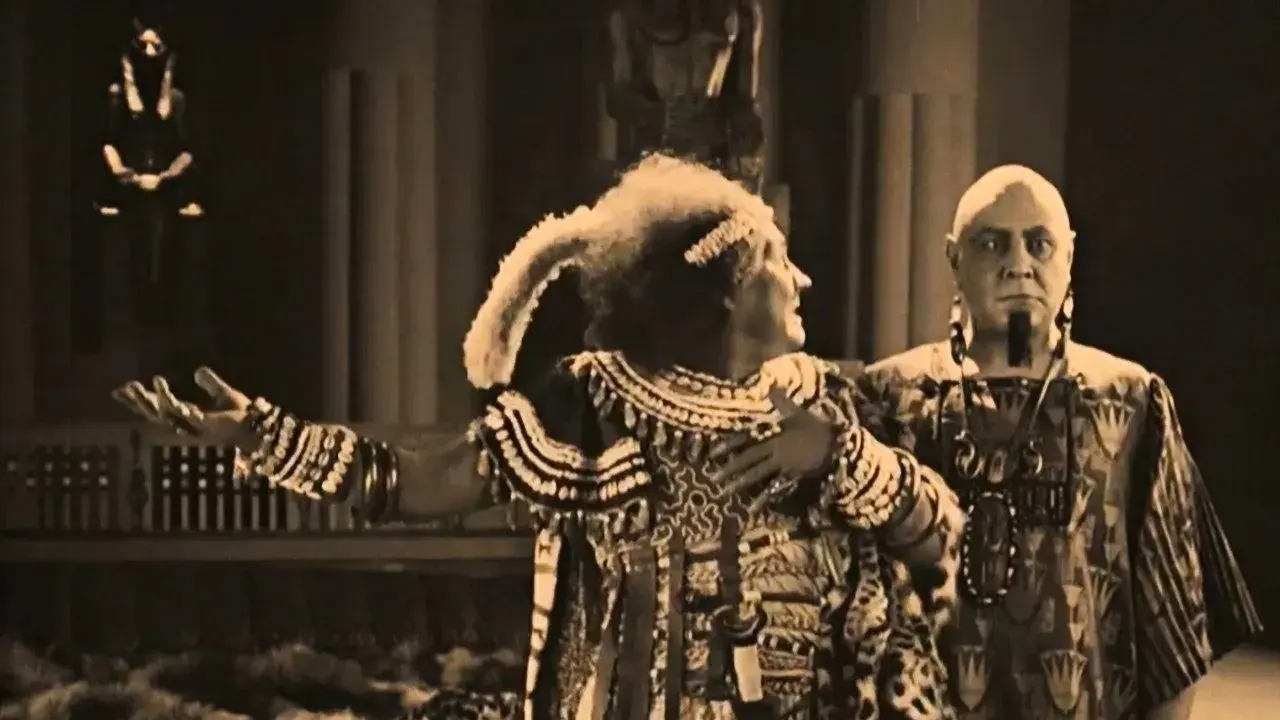 فیلم عشق‌های فرعون (The Loves of Pharaoh 1922)