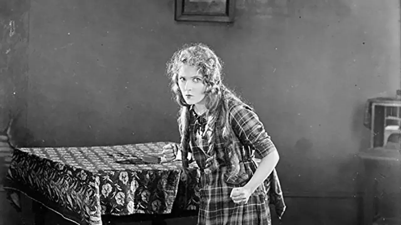 فیلم آنی رونی کوچولو )Little Annie Rooney 1925(