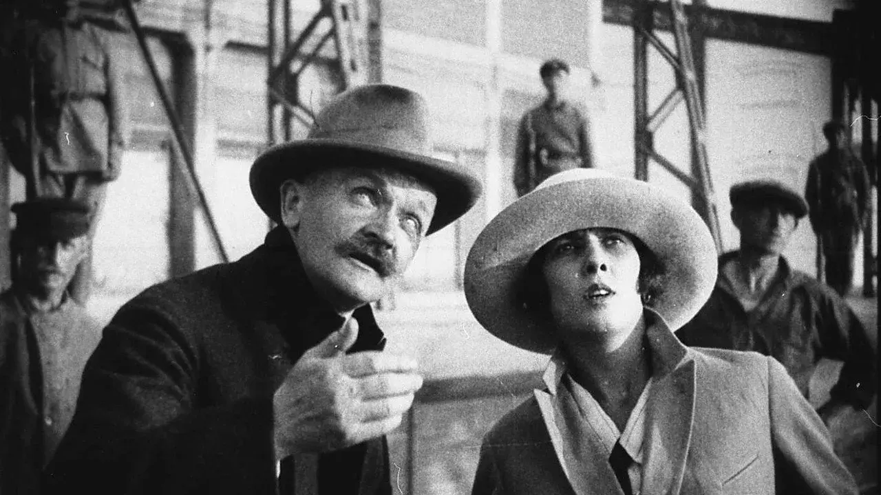 فیلم ماجراهای سه خبرنگار (The Adventures of the Three Reporters 1926)