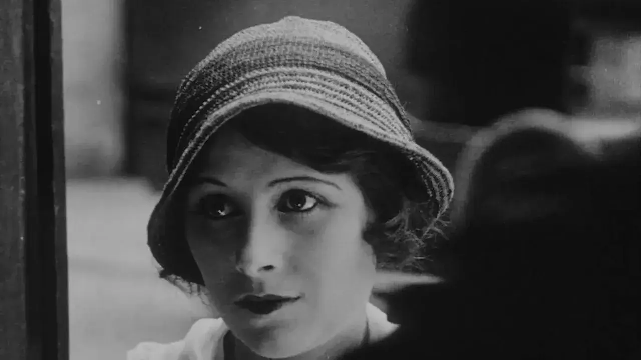 فیلم آینه سه طرفه (The Three-Sided Mirror 1927)