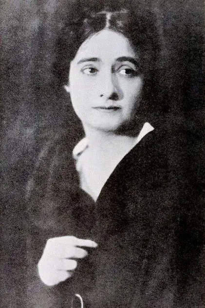 کاترین هیلکر