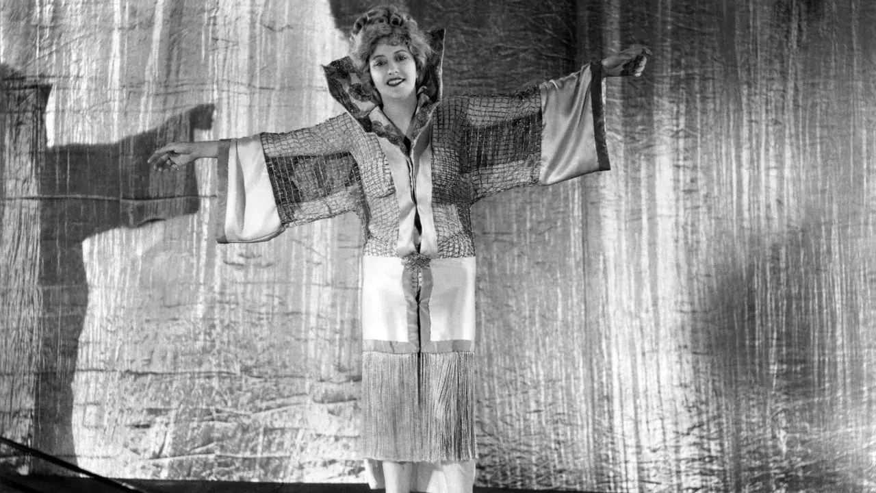 فیلم تشویق (Applause 1929)