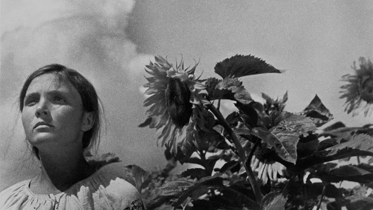 فیلم زمین (Earth 1930)