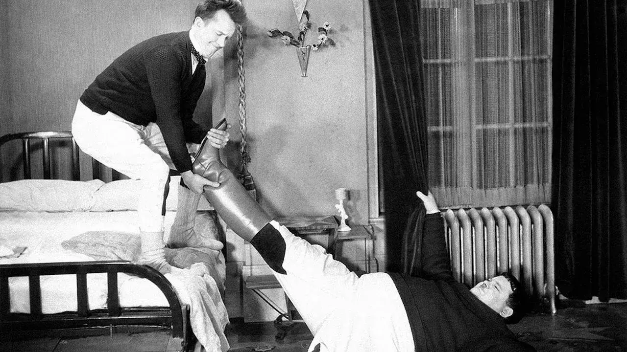 فیلم بزرگ باش! (Be Big! 1931)