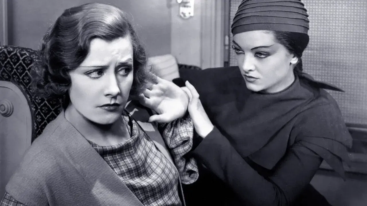 فیلم سیزده زن (Thirteen Women 1932)
