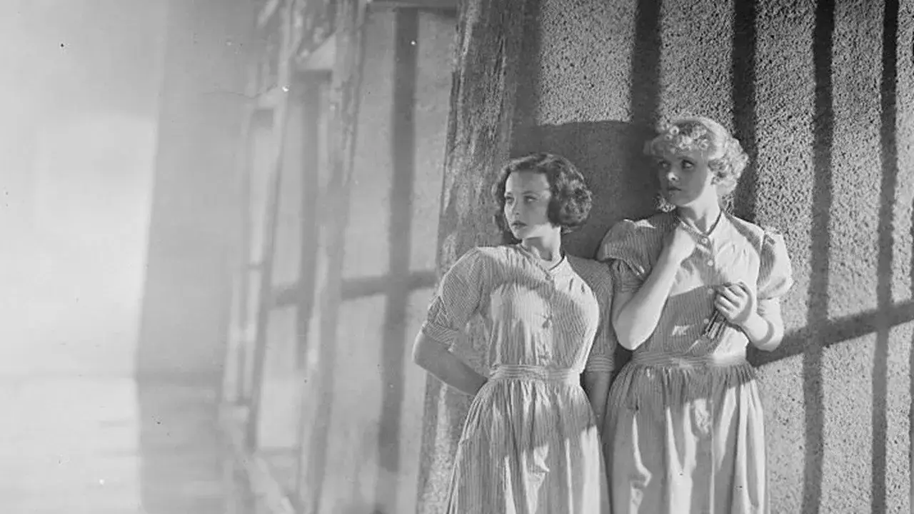 فیلم ماری برنز، فراری (Mary Burns, Fugitive 1935)