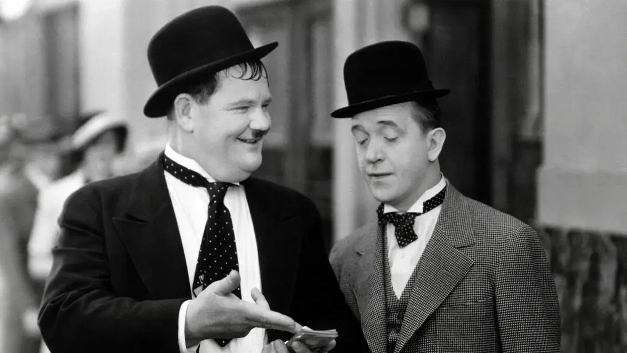  فیلم غلیظتر از آب (Thicker Than Water 1935)