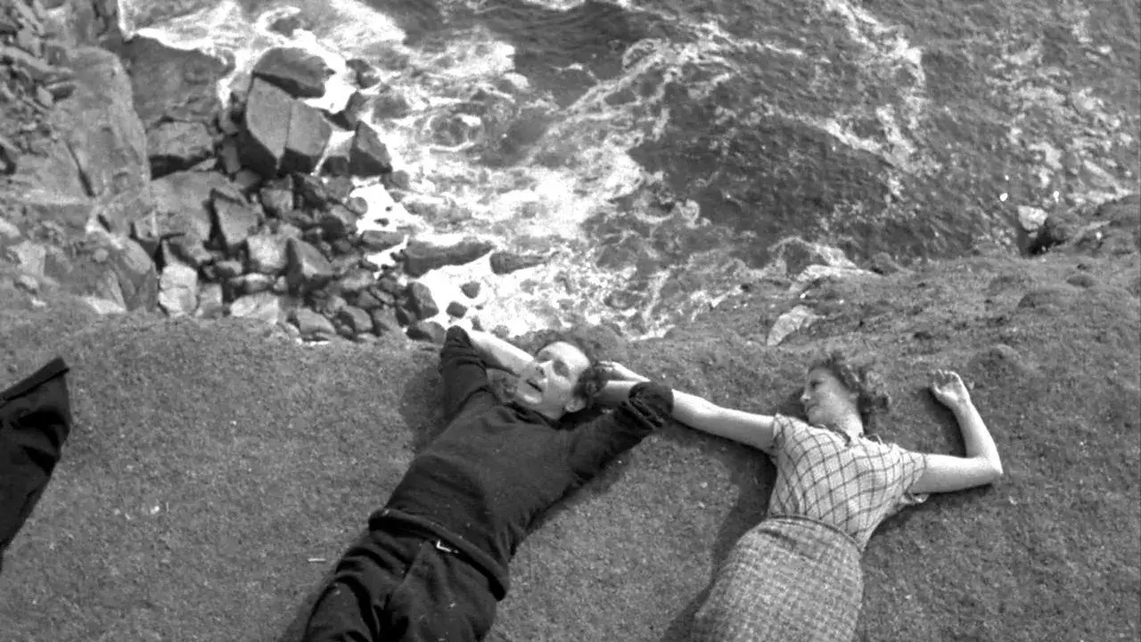 فیلم لبه جهان (The Edge of the World 1937)