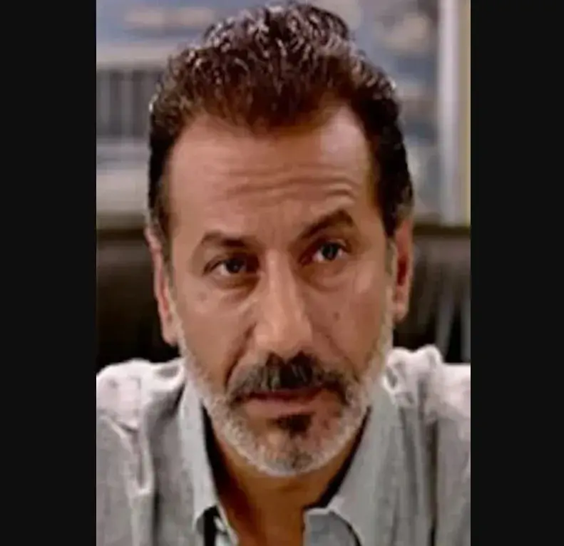 فاروق آکسوی
