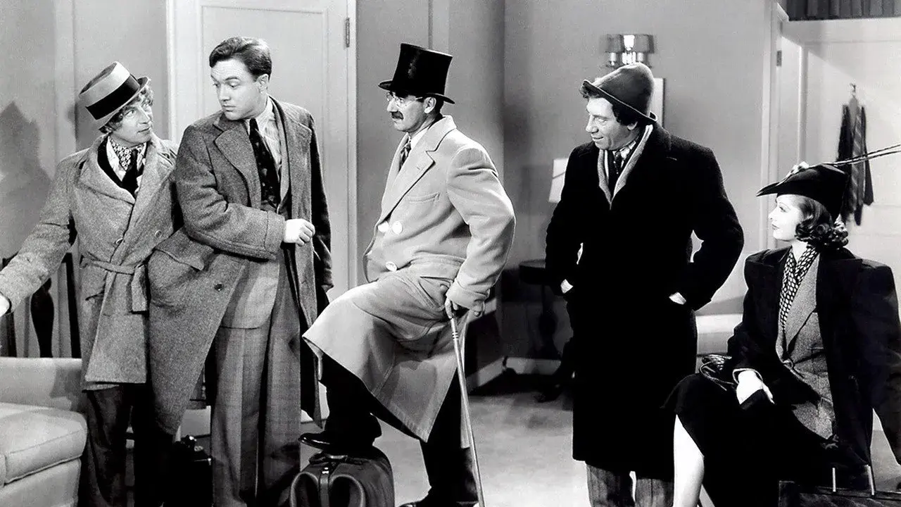 فیلم سرویس اتاق (Room Service 1938)