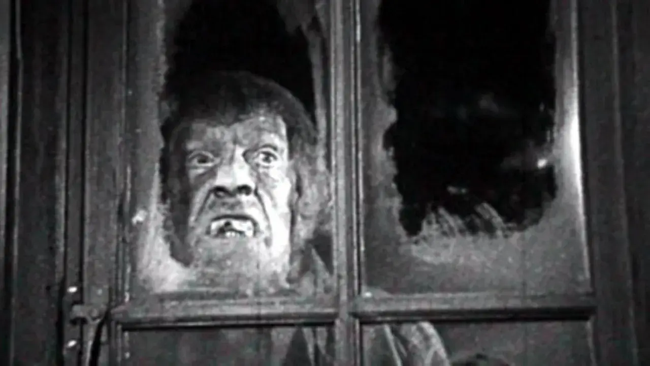 فیلم چهره پشت پنجره (The Face at the Window 1939)