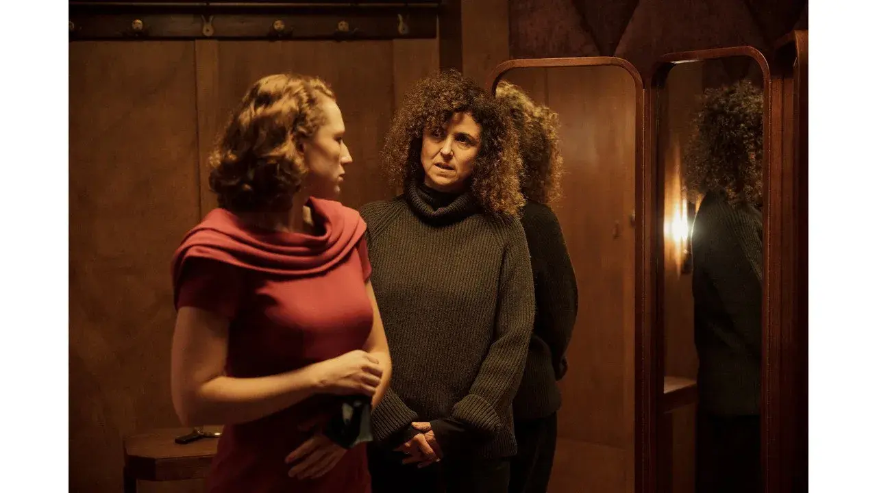 زن ناشناس 2026