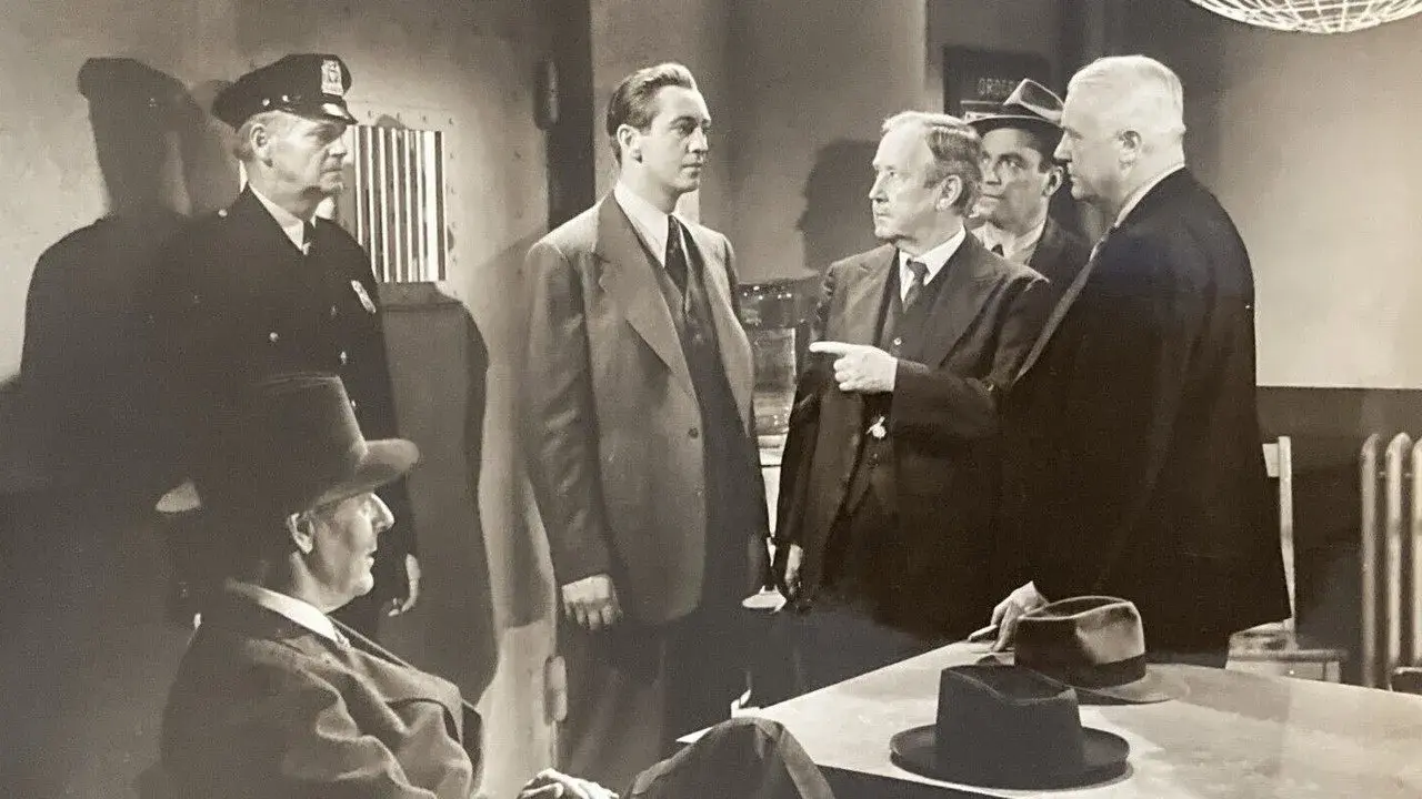 فیلم دکتر برادوی (Dr. Broadway 1942)
