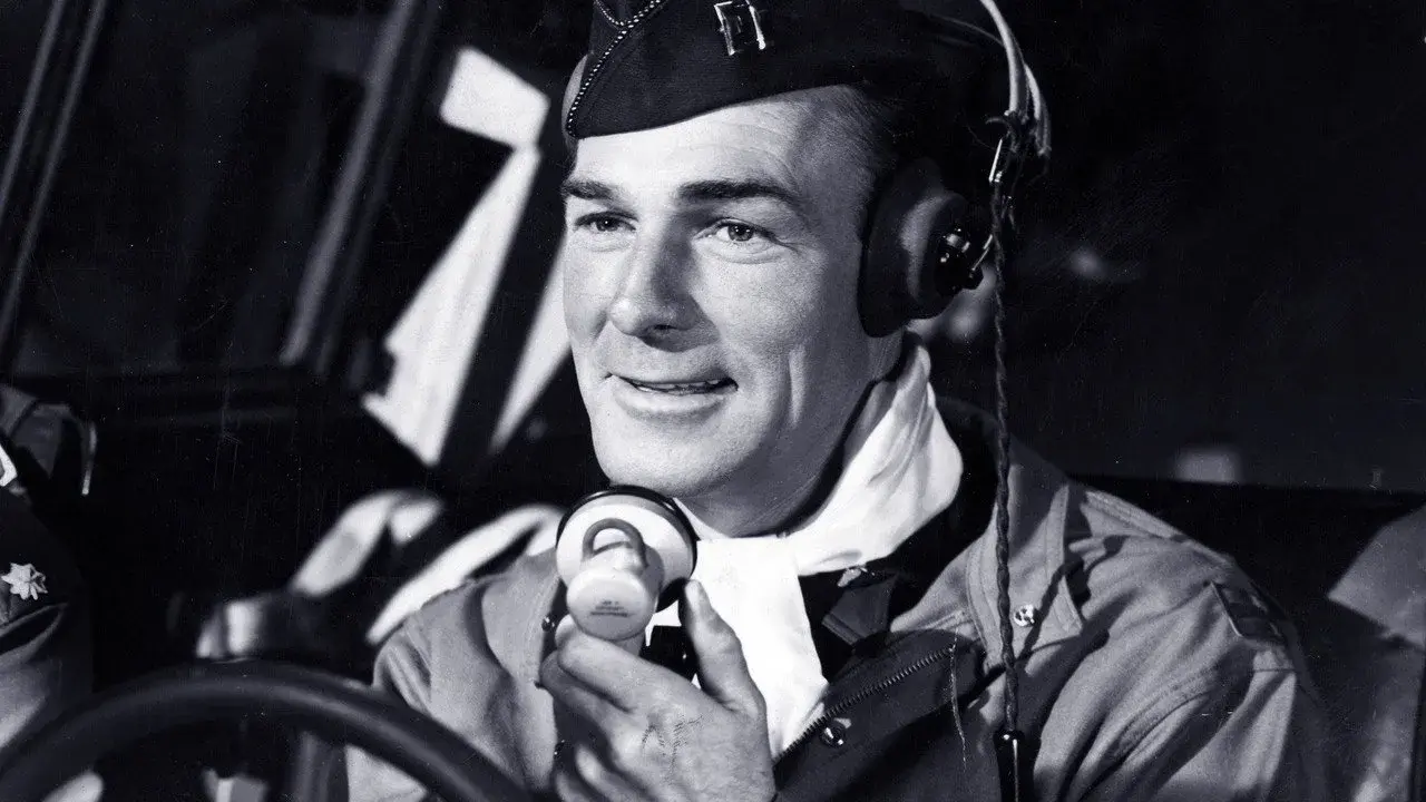 فیلم بمب افکن (Bombardier 1943)