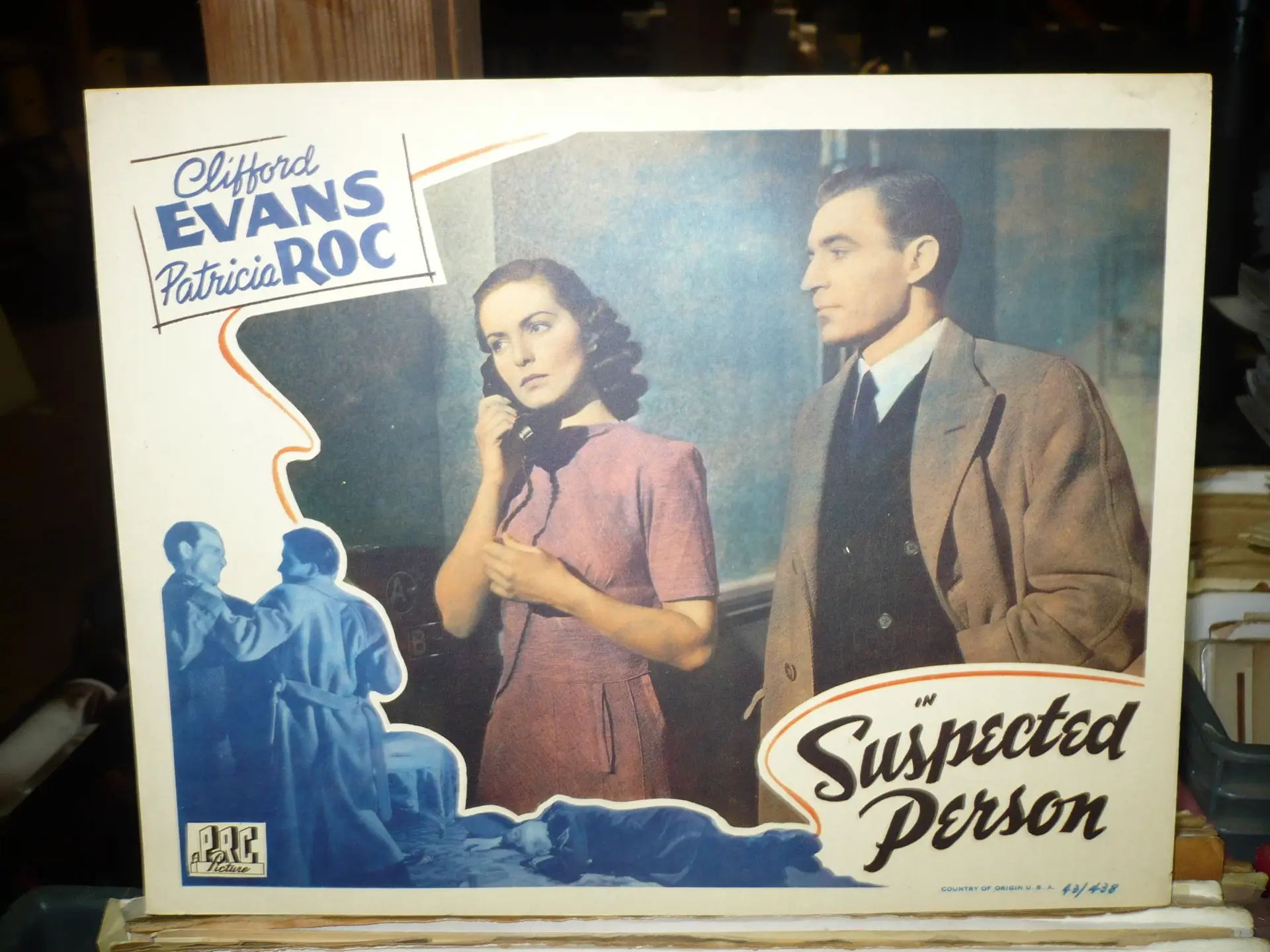 فیلم مظنون (Suspected Person 1942)