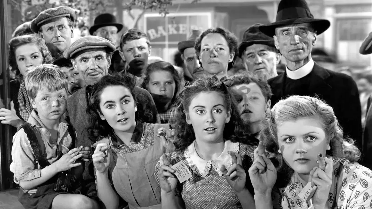 فیلم ولوت ملی (National Velvet 1944)