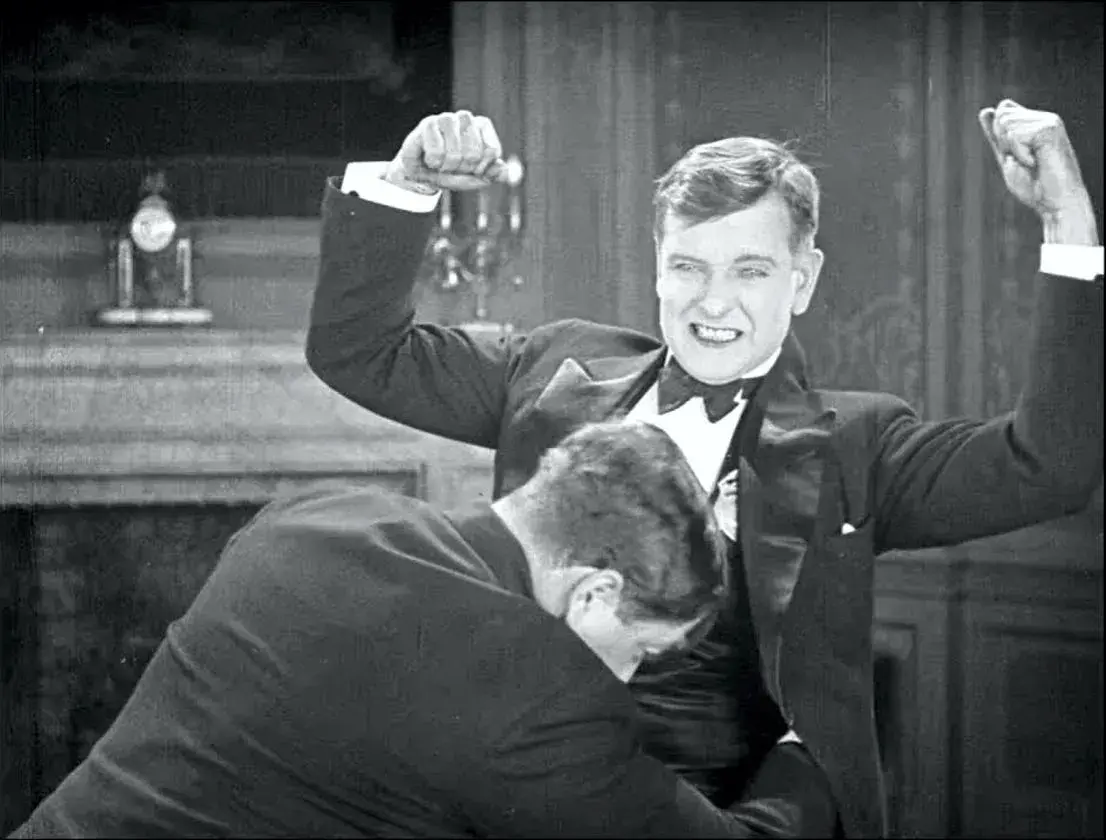 فیلم مردها باید پیاده برگردند؟ (Should Men Walk Home? 1927)